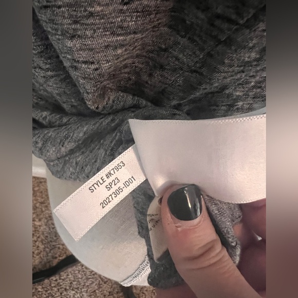 Madewell Slub V-Neck Tee Size Medium - Picture 7 of 10